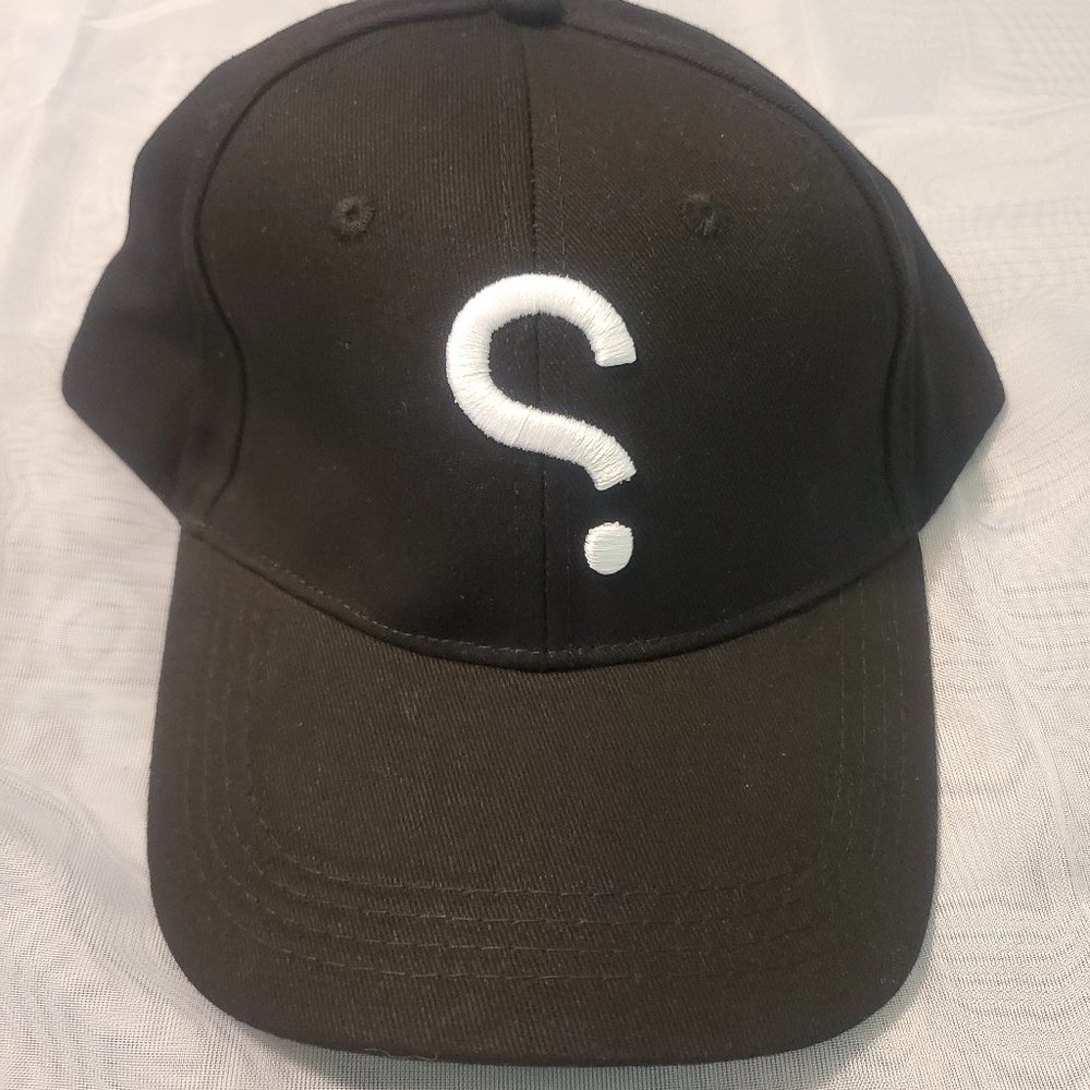 NWT Black Skyscape Cap
